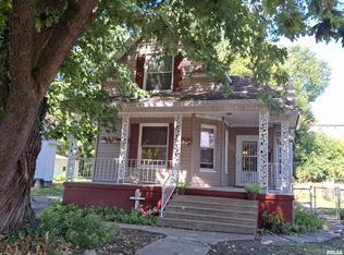 283 W Walnut St, Canton, IL 61520