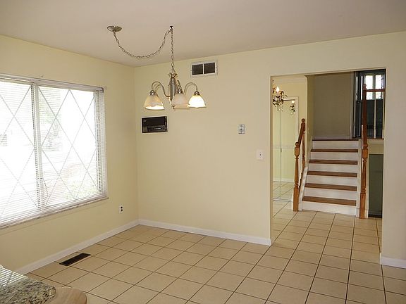 5th image of 5121 Hale Dr