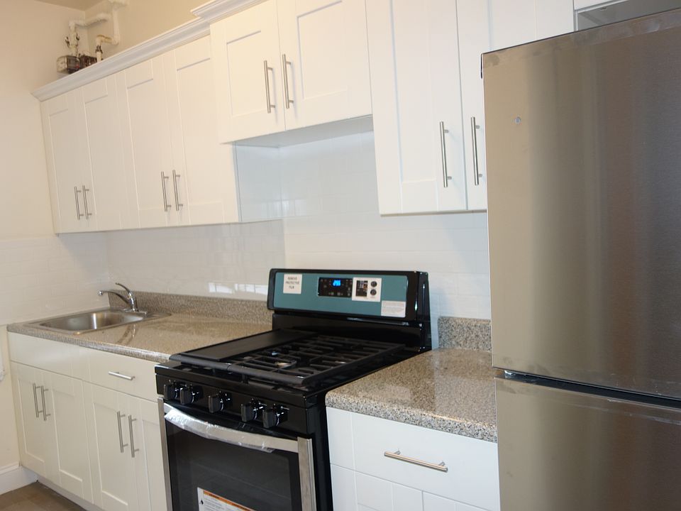 1st image of 2564 Creston Ave APT 4D