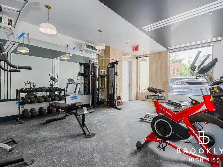 1010 Rogers Ave #4C — Photo 14