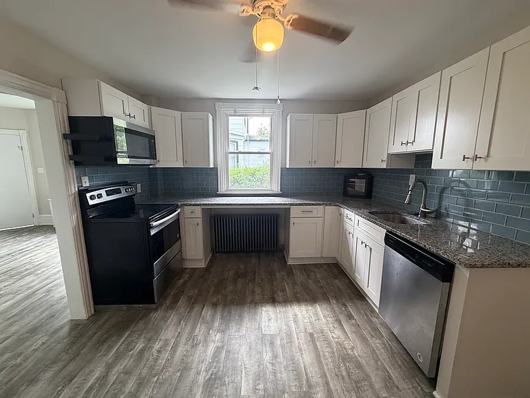 501 W Glenside Ave #2 — Photo 3