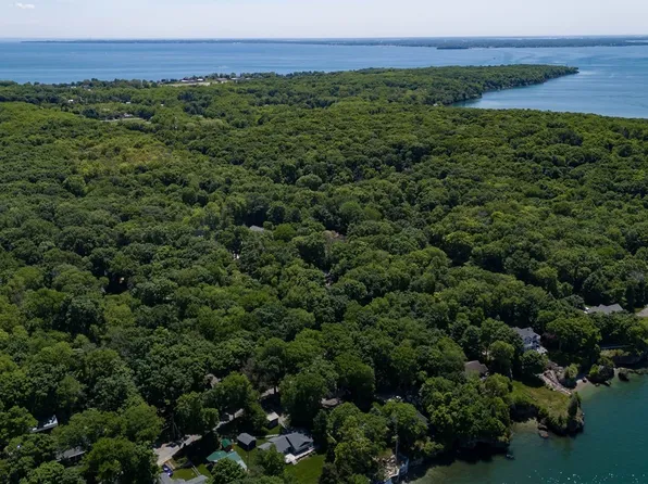 W Shore Dr, Put In Bay, OH 43456