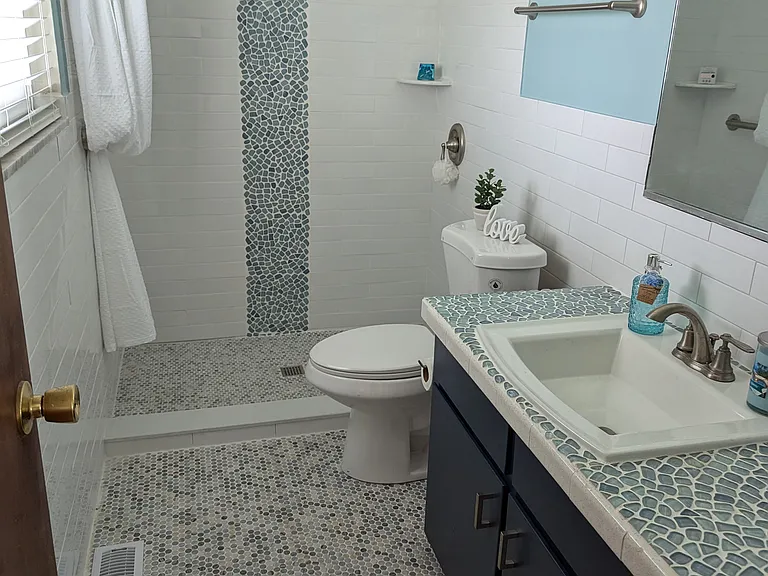 623 Crestview Dr — Photo 7