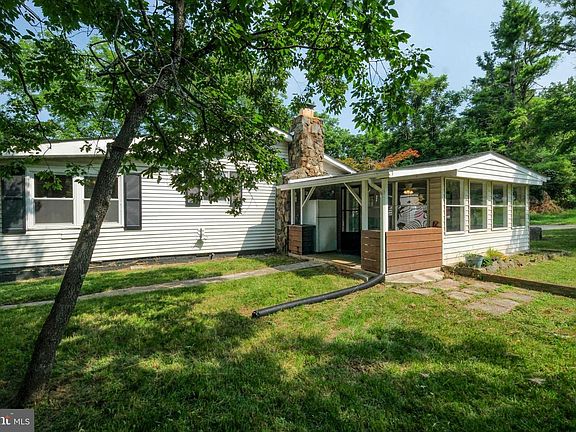 3rd image of 59 Byers Ln