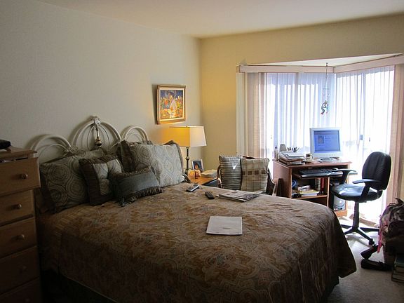 4th image of 1817 California St APT 307