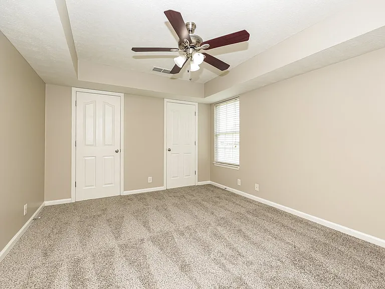 1502 Killarney Dr — Photo 9