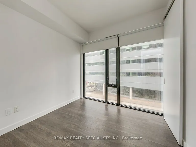 215 Queen St W #1405 — Photo 16