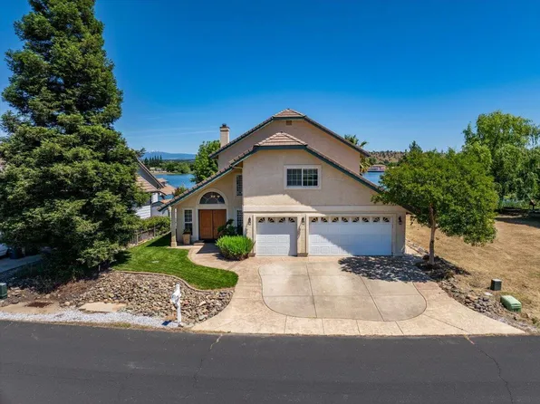 19028 Shoreline Dr, Cottonwood, CA 96022