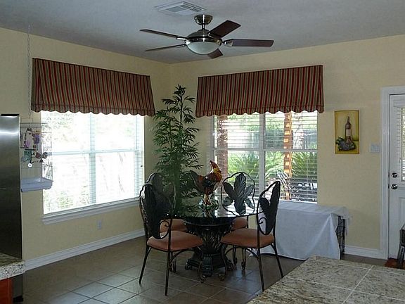 Breakfast area off Kitchen.