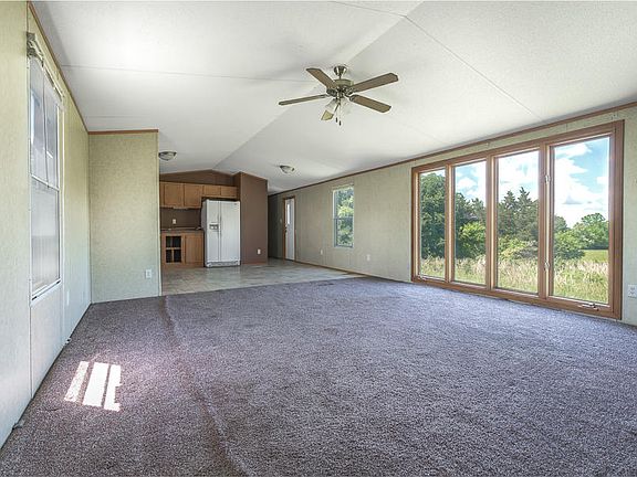 3rd image of 21366 Lawrence 2025