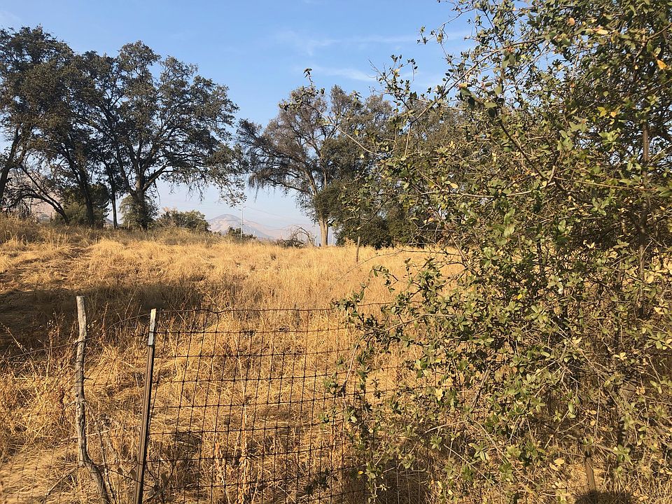 2nd image of 40711 Old Three Rivers Rd