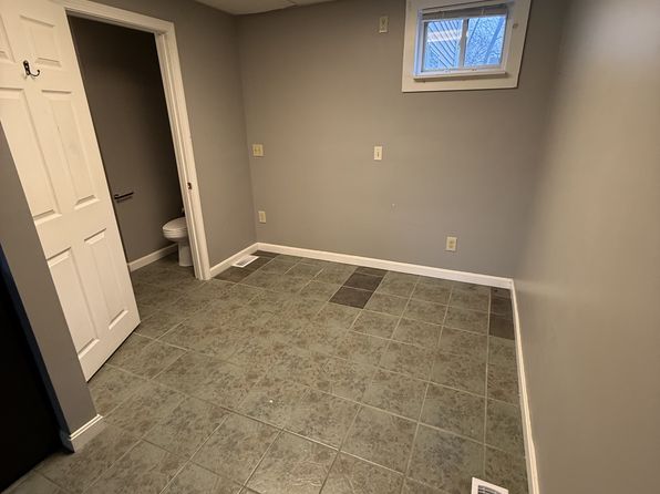 204 Brown St #4