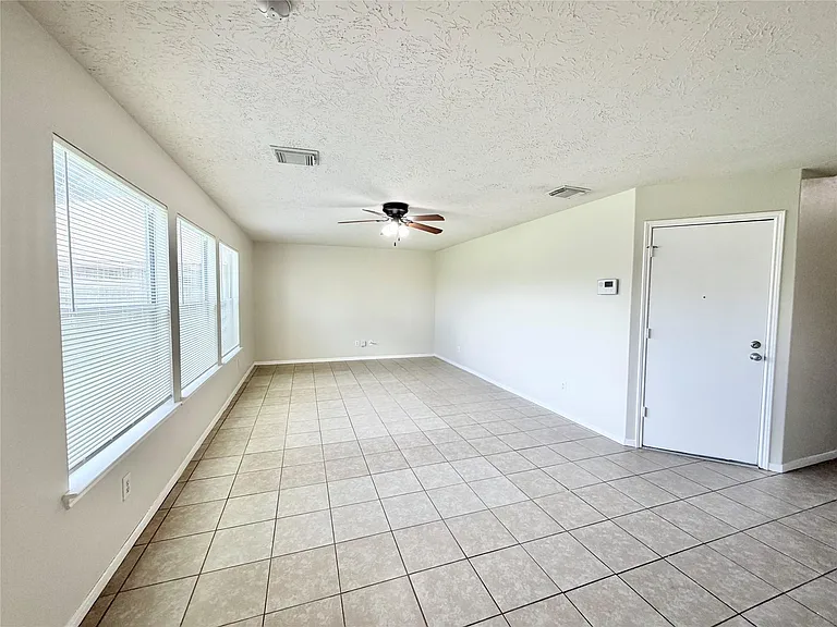 21734 Texian Ct — Photo 10