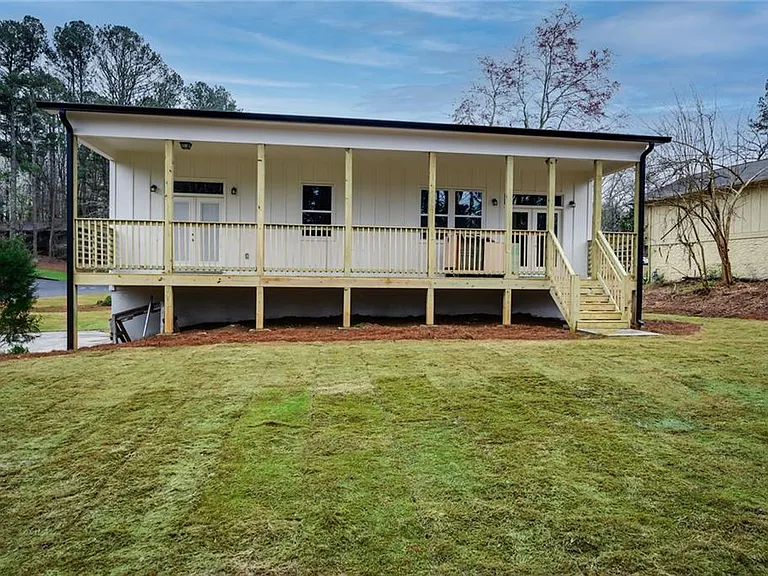 2295 Brandon Ct NE — Photo 37