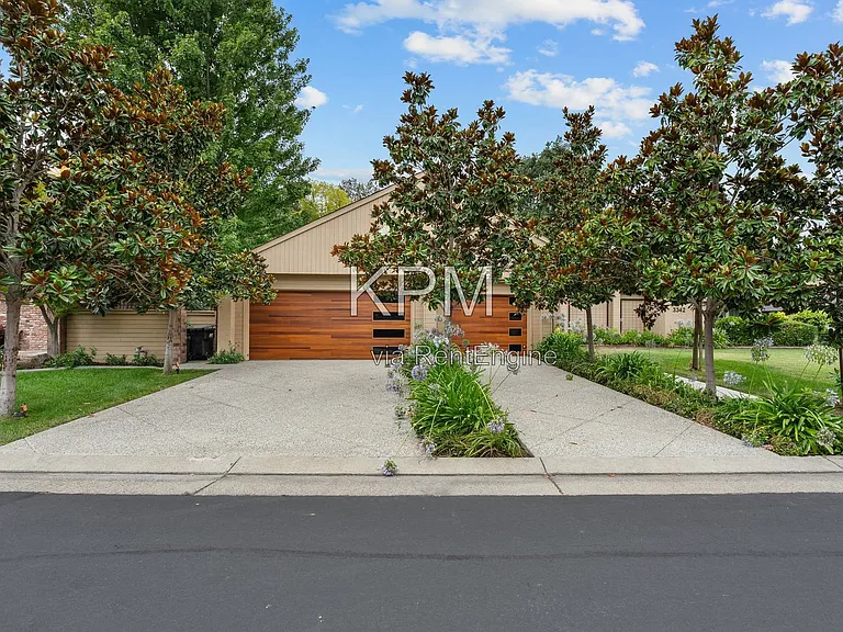 3342 Cove Cir — Photo 67