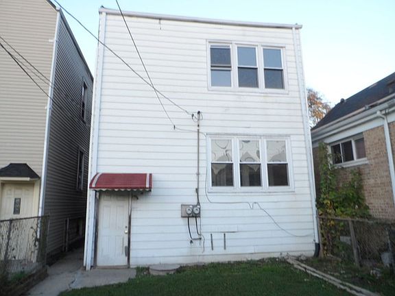 2nd image of 4437 S Fairfield Ave #2