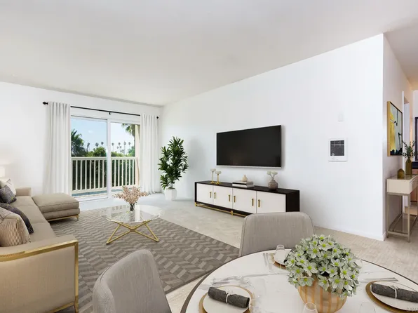 3030 Suncrest Dr Unit 304, San Diego, CA 92116