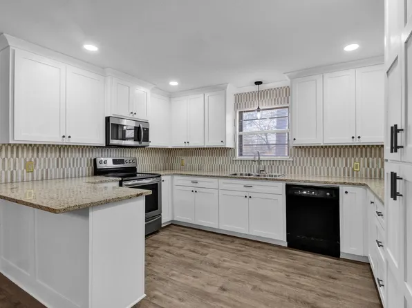 413 Dawn St, Longview, TX 75604