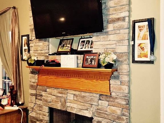 2nd image of 161 Hardwood Ridge Dr
