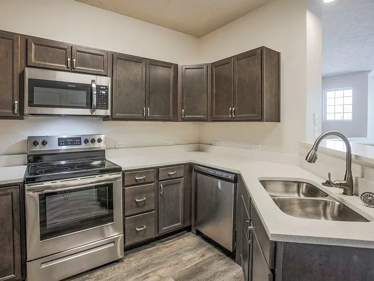 The Lakes of Beavercreek Apartment Homes — Photo 3
