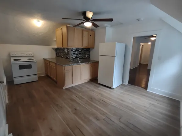 22 Hancock St #2, Hinsdale, NH 03451
