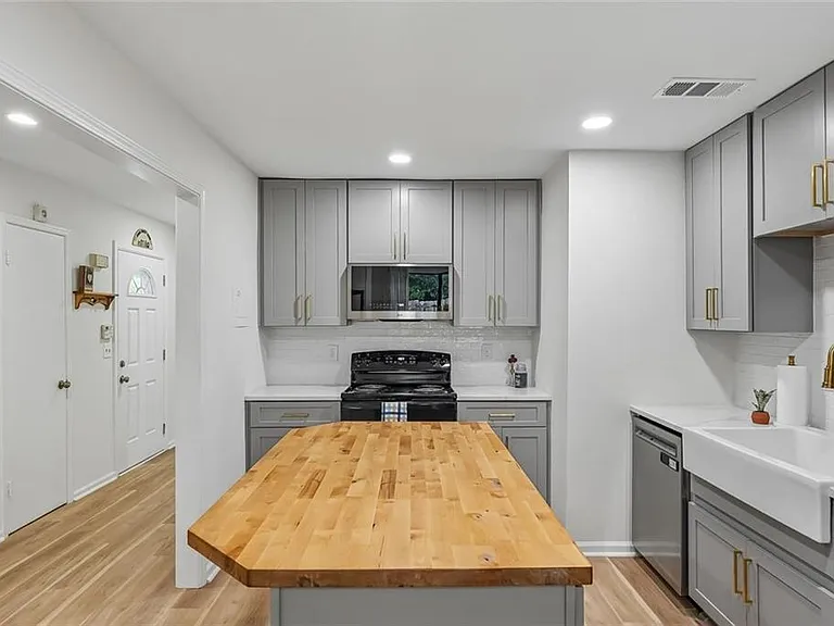 897 Patterns Dr SW — Photo 10