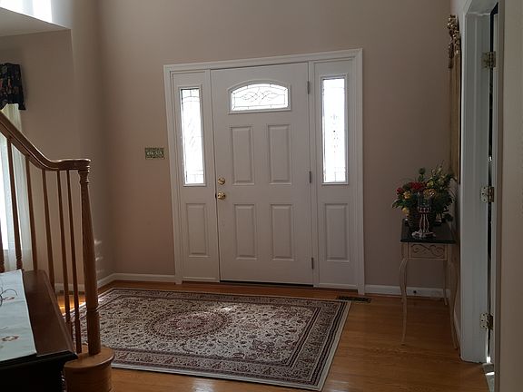 4th image of 309 Eastfield Pl