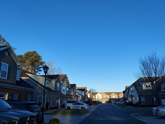 4th image of 832 Harvest Green Ln #832