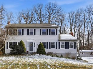 9 Sachs Court, Hopewell Junction, NY 12533