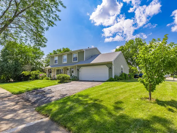 1024 Summerfield Dr, Roselle, IL 60172