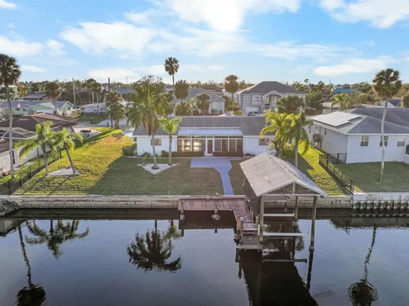 713 Gran Kaymen Way, Apollo Beach, FL 33572