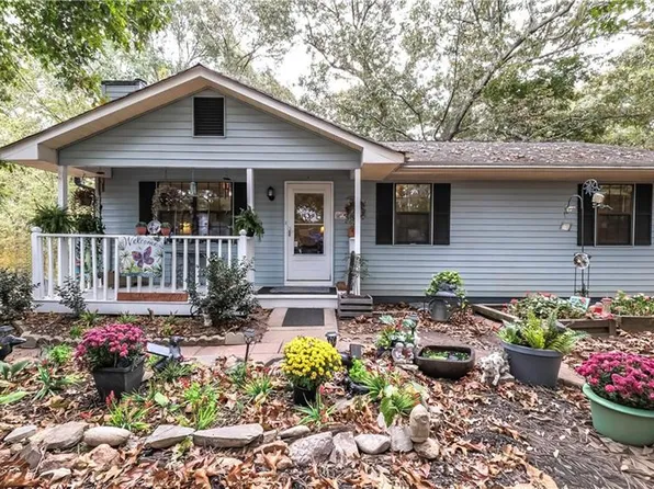 3990 Ridgeland Dr, Douglasville, GA 30135