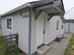 272 1/2 W Maple St, Sequim, WA 98382