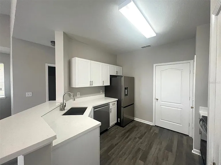 18046 Villa Creek Dr — Photo 4