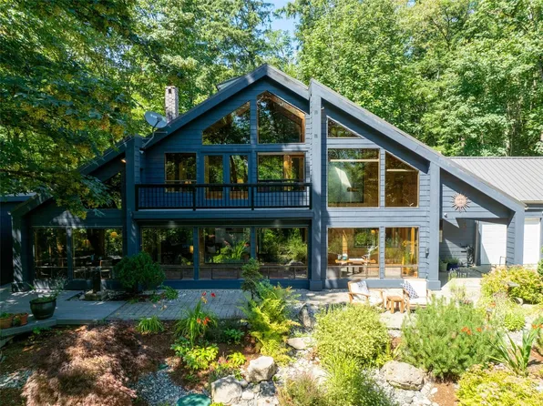 5006 236th Avenue NE, Redmond, WA 98053