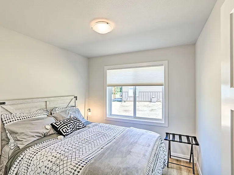 22 Kent Ln — Photo 8