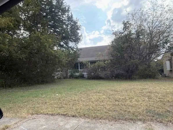 1014 Fairlawn Dr, Duncanville, TX 75116