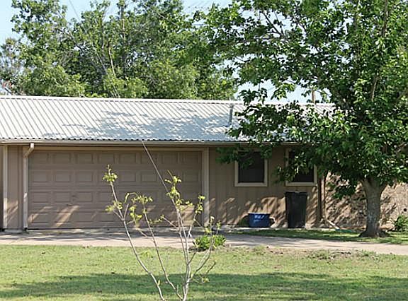 4th image of 2934 County Road 4105