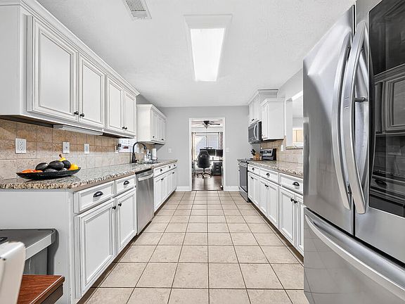 5th image of 7215 Paprika Ln