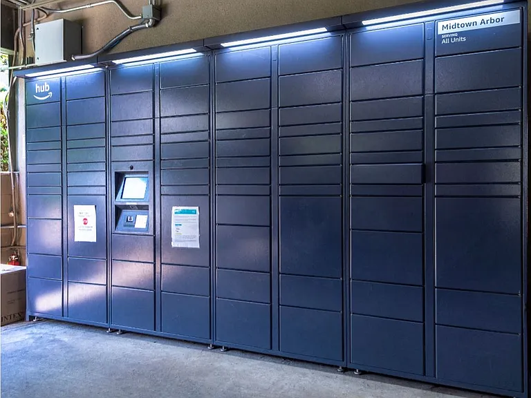 Midtown Amazon Package Lockers