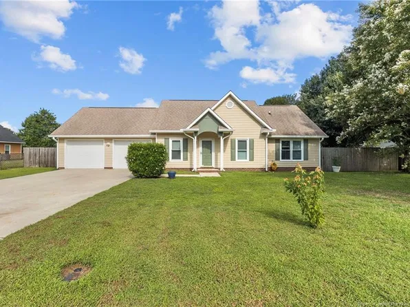 299 Riverwind Dr, Spring Lake, NC 28390
