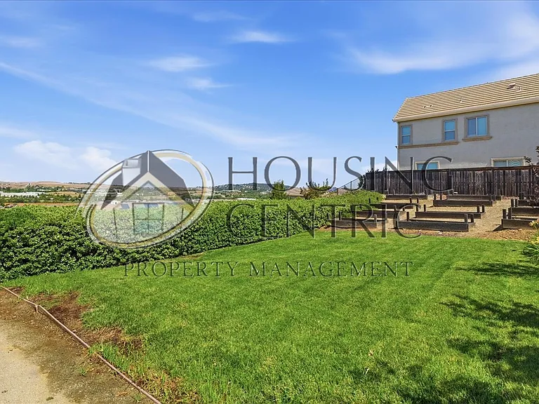 7242 Breaker Point Way — Photo 50