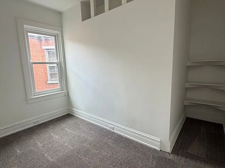110 S Beaver St — Photo 14
