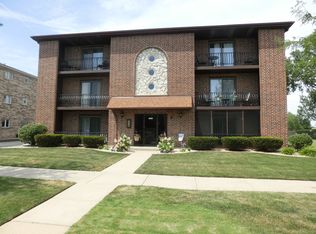 8124 168th Pl APT 2W, Tinley Park, IL 60477