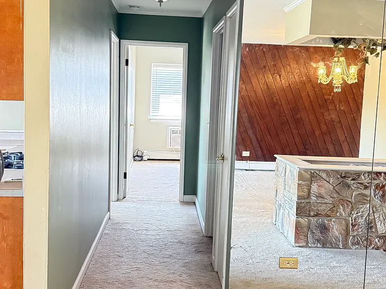 1311 S Finley Rd — Photo 2