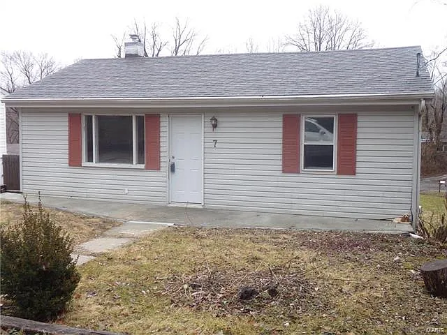 7 Spicer Dr photo 1