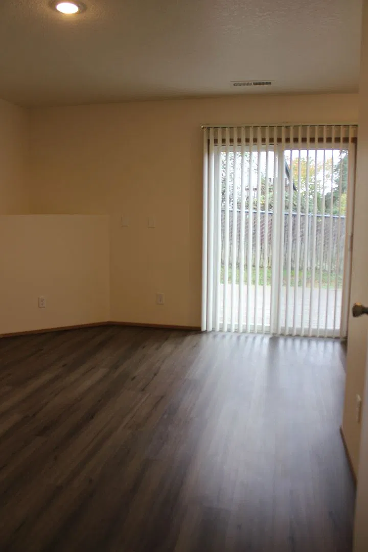 4 bedroom, 2.5 bath home in quiet Scappoose neighborhood — Photo 4