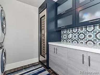 250 Adams St — Photo 17