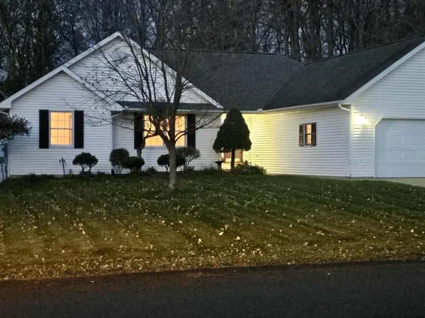 2656 Orange Meadow Ln, Kalamazoo, MI 49004