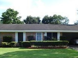 220 Charles Dr, Lafayette, LA 70508